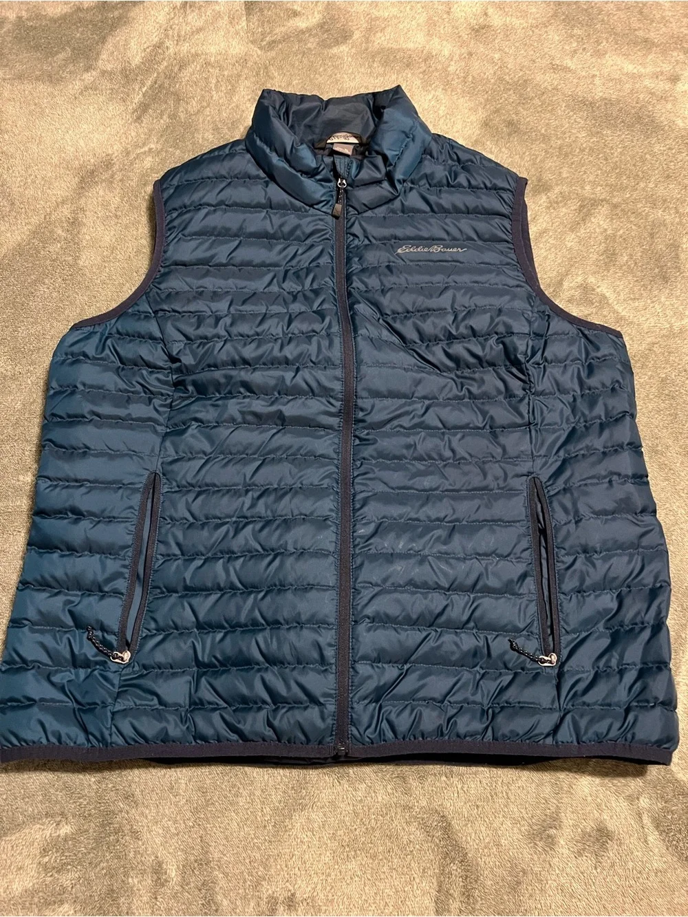 Eddie Bauer Men's Quilted Packable Vest in Navy Blue